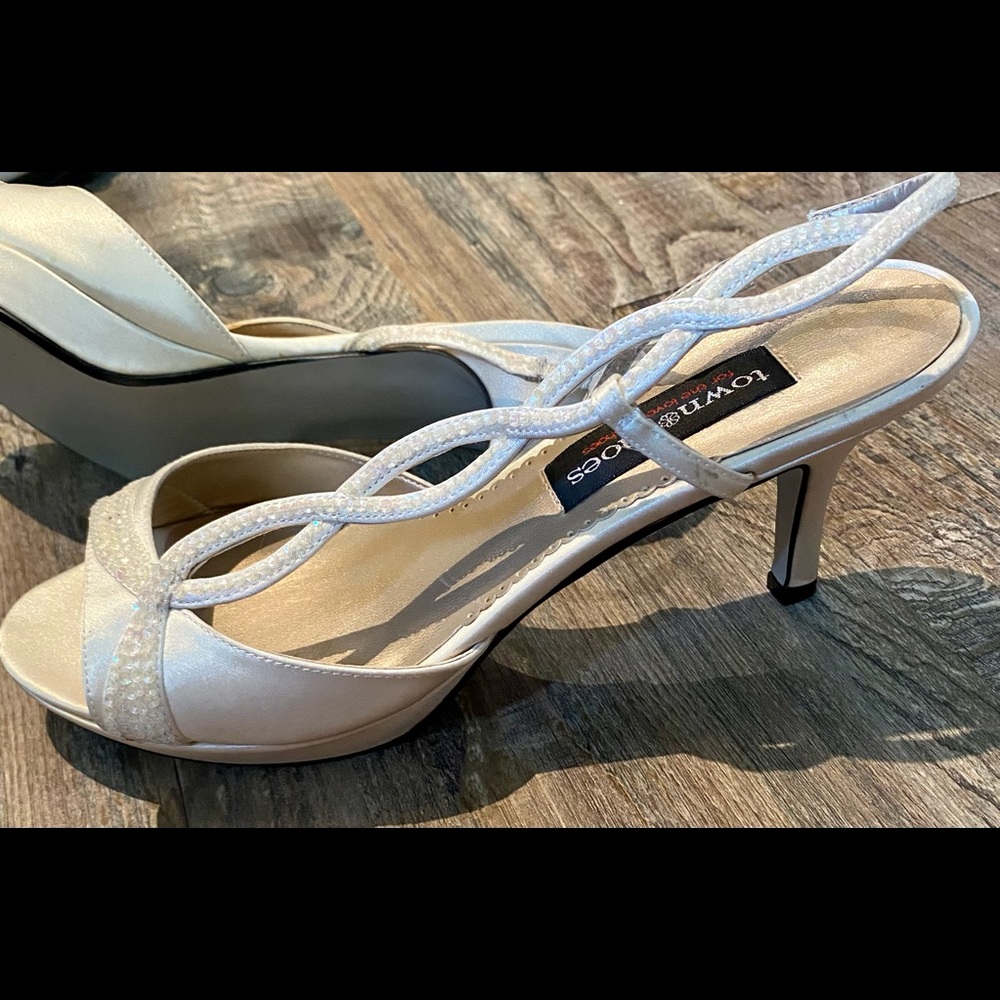 Bride/wedding shoe